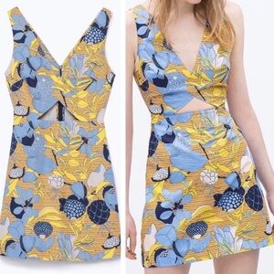 💛Zara Blue Floral Cutout Mini Dress with Yellow Accents💙
